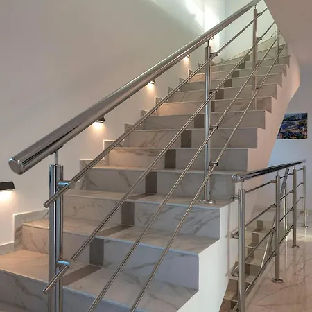 Eligo Mit 2 Whirlpools, Meerblick, Pool Und Fitnessraum
