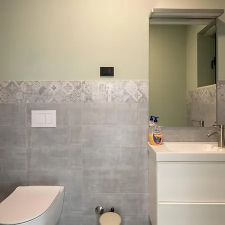 Eligo Mit 2 Whirlpools, Meerblick, Pool Und Fitnessraum * Premantura