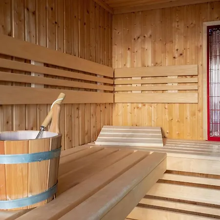Eligo Mit 2 Whirlpools, Meerblick, Pool Und Fitnessraum * Premantura