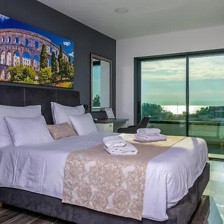 Villa Eligo Mit 2 Whirlpools, Meerblick, Pool Und Fitnessraum *