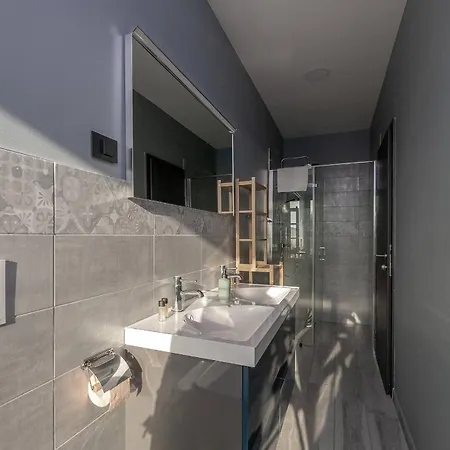 Eligo Mit 2 Whirlpools, Meerblick, Pool Und Fitnessraum