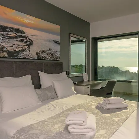 Eligo Mit 2 Whirlpools, Meerblick, Pool Und Fitnessraum Villa Premantura