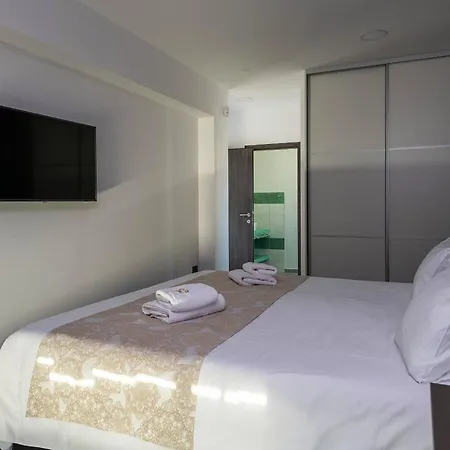 Eligo Mit 2 Whirlpools, Meerblick, Pool Und Fitnessraum Villa