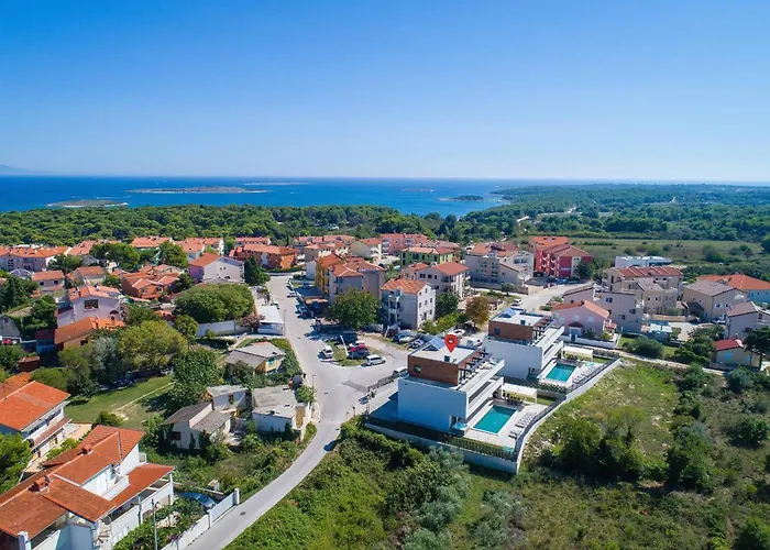 Eligo Mit 2 Whirlpools, Meerblick, Pool Und Fitnessraum Villa *
