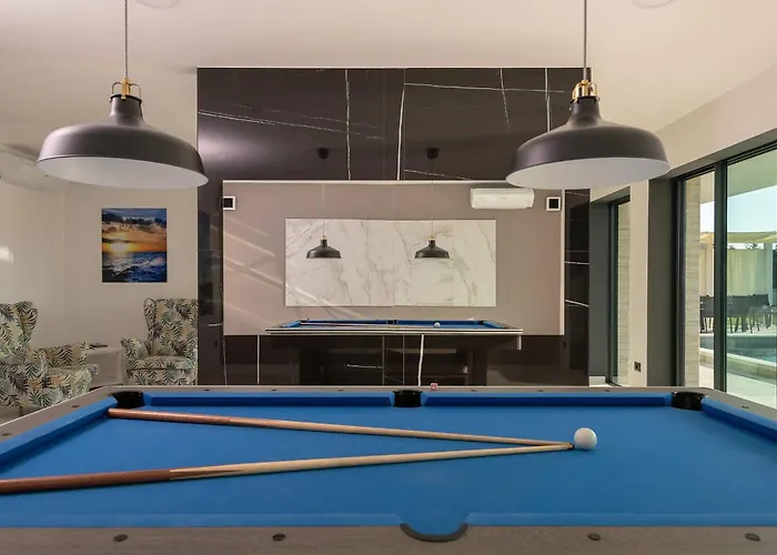 Eligo Mit 2 Whirlpools, Meerblick, Pool Und Fitnessraum *